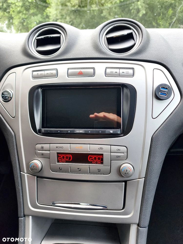 Ford Mondeo 2.0 Trend - 24