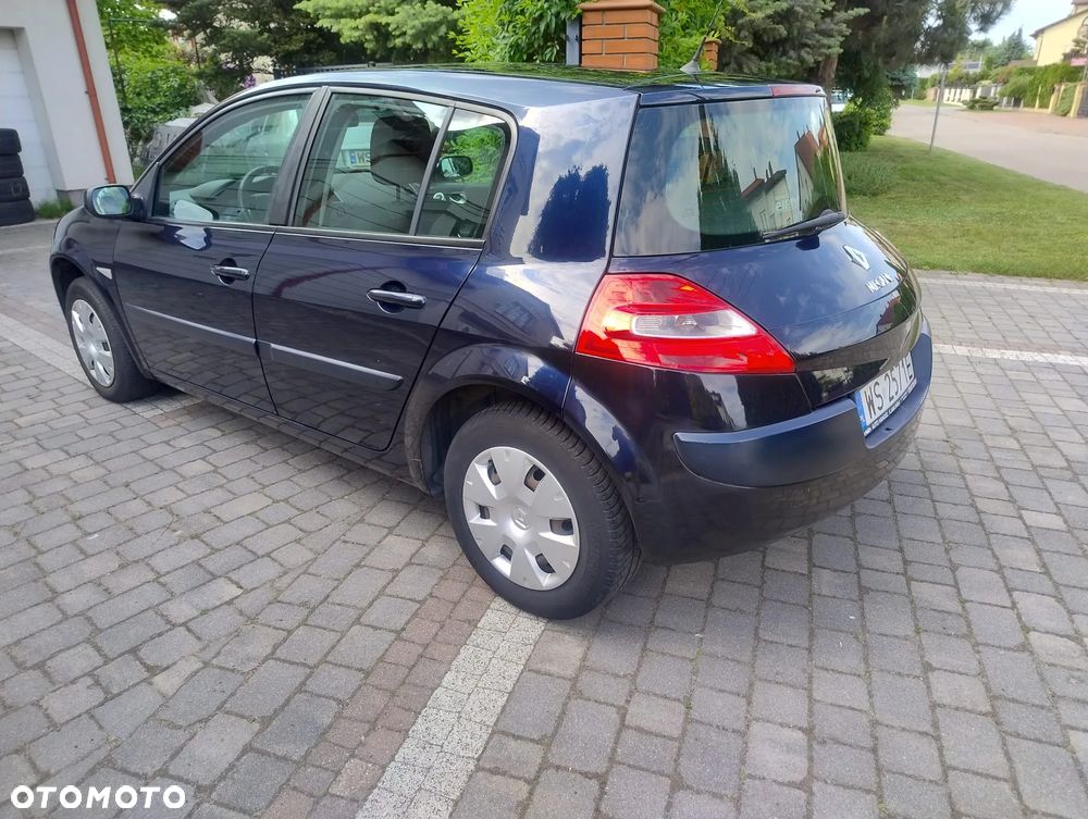 Renault Megane 1.6 Avantage - 18