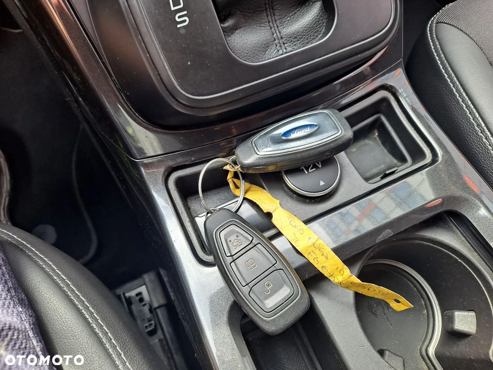 Ford Kuga - 19