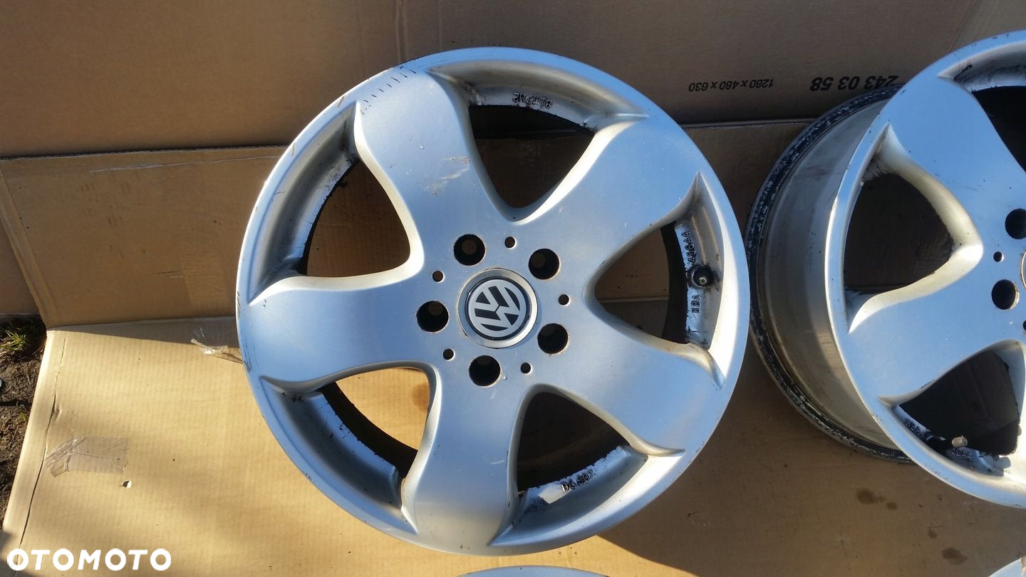 FELGI ALUMINIOWE VW T5 8Jx17 ET40 5x120 - 7