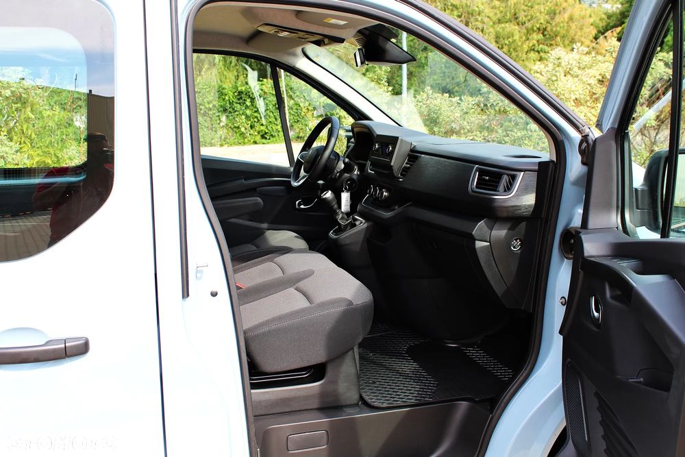 Renault Trafic - 16