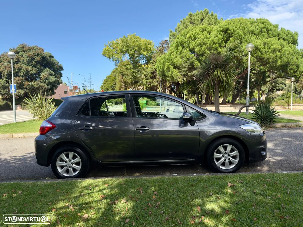 Toyota Auris 1.4 D-4D ACtive+VSC 110g - 8