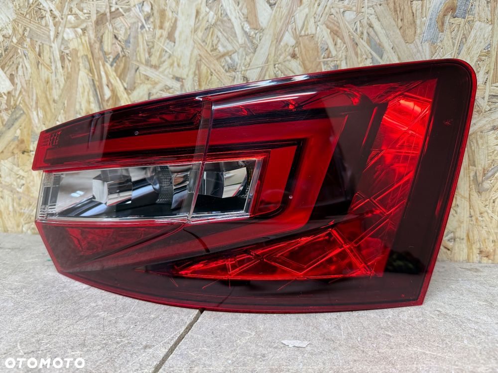 LAMPA TYŁ PRAWA LED SKODA SUPERB III 3V9945208 - 14