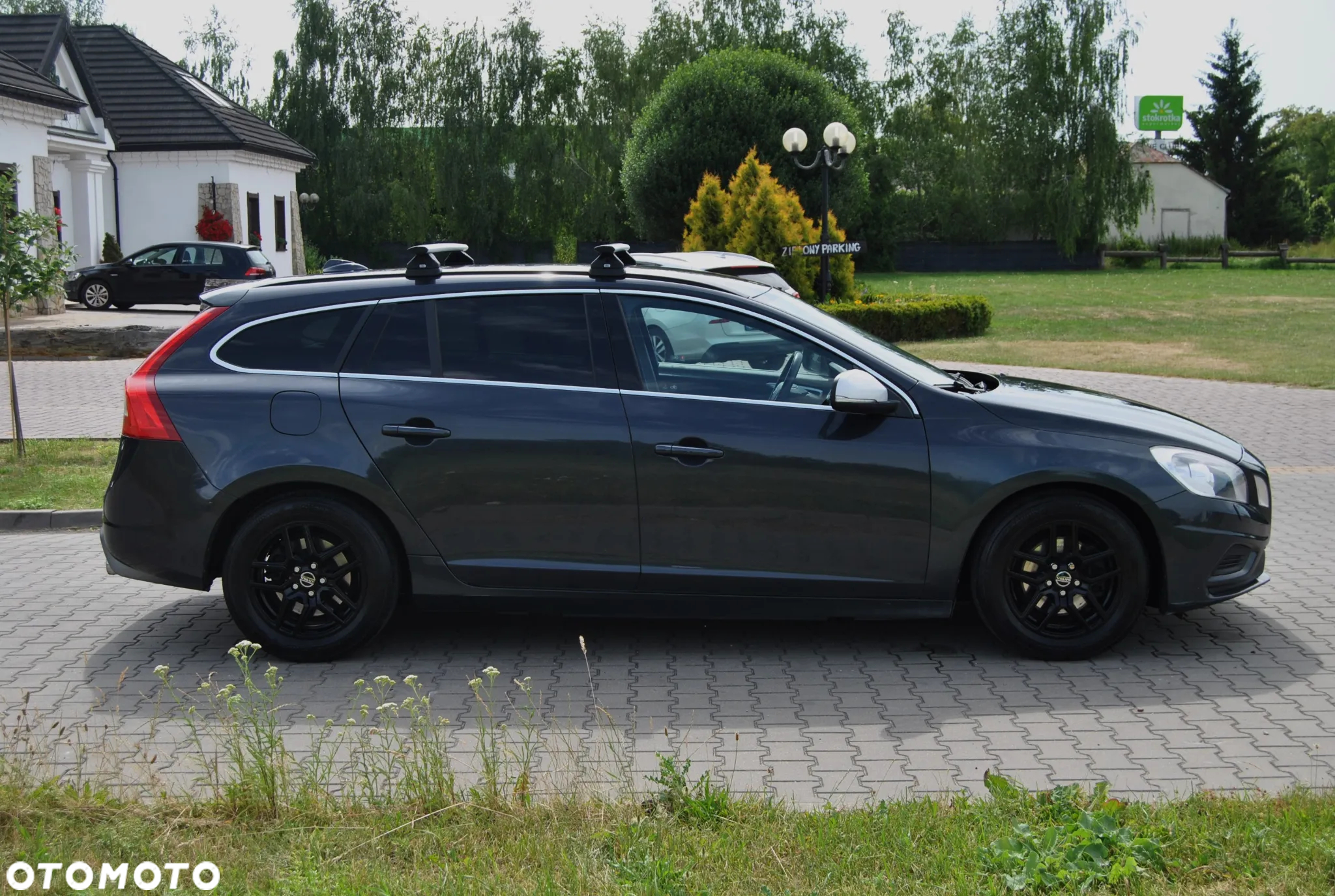 Volvo V60 D2 R-Design - 18