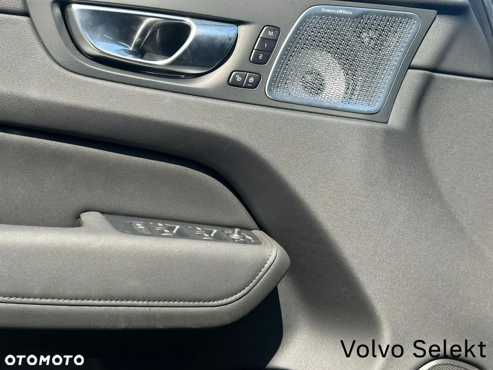 Volvo XC 60 - 24