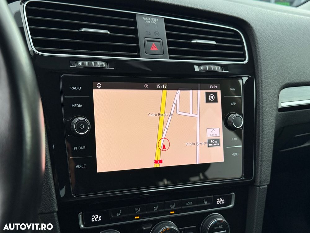 Volkswagen Golf 1.6 TDI DSG Highline - 29