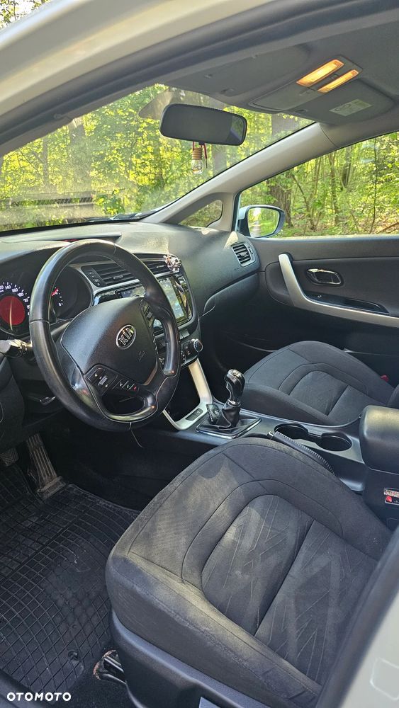 Kia Ceed 1.4 L Business Line - 13