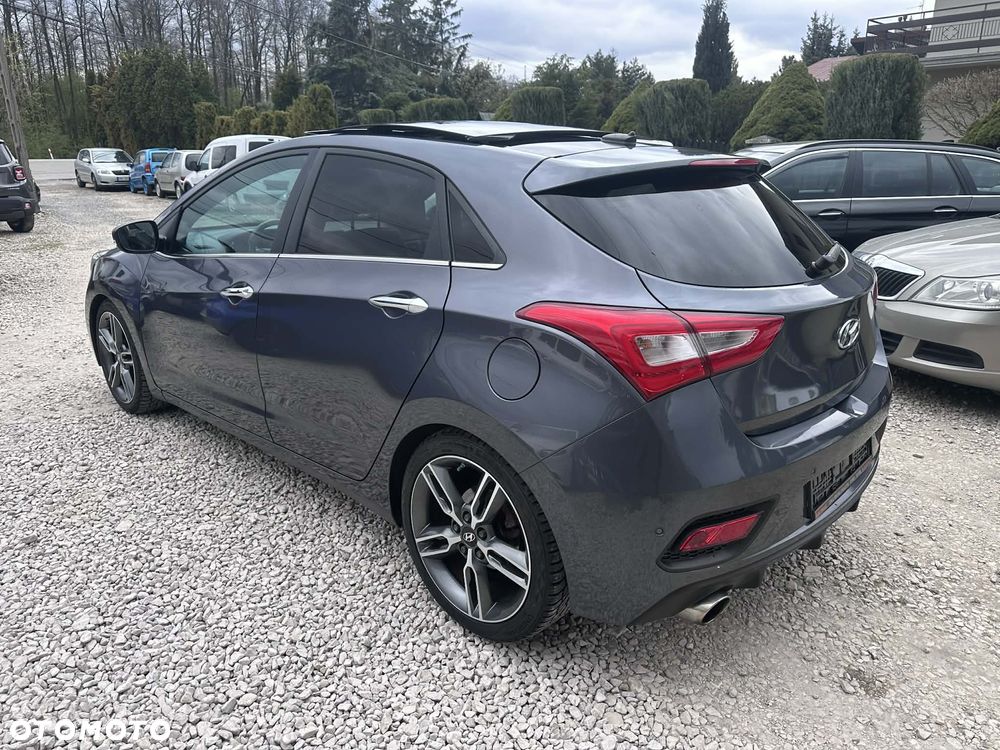 Hyundai i30 1.6 T GDI Turbo - 13