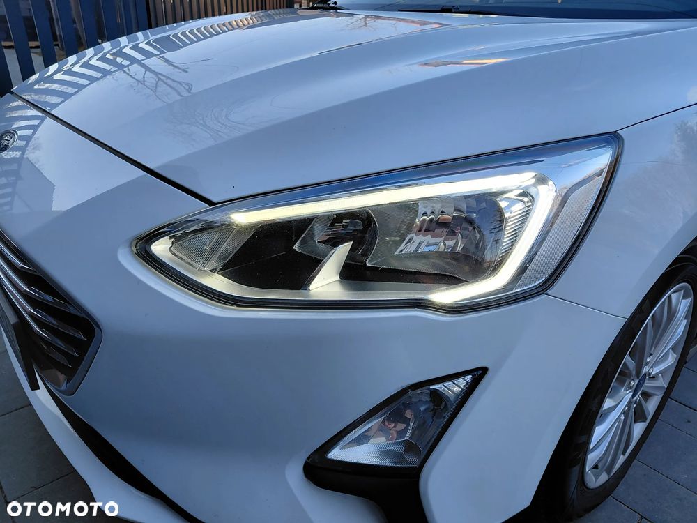 Ford Focus 1.5 EcoBoost Titanium - 9