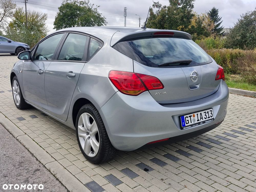 Opel Astra IV 1.4 Enjoy - 4
