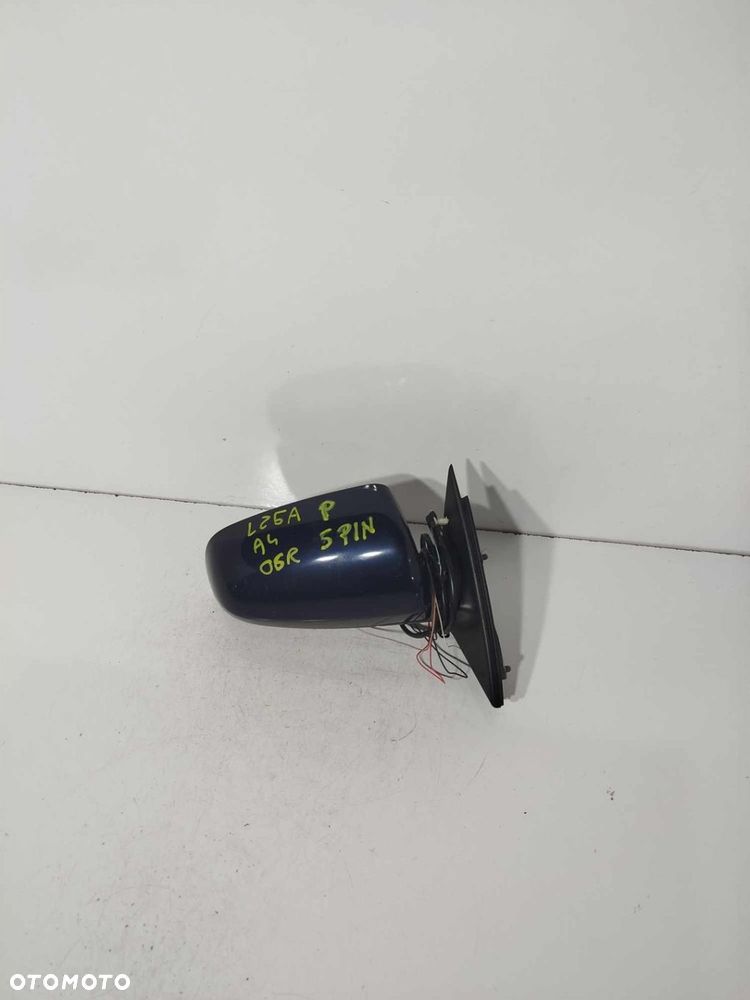 LUSTERKO PRAWE PRZEDNIE AUDI A4 B7 04-08 LZ5A 5 PIN - 1