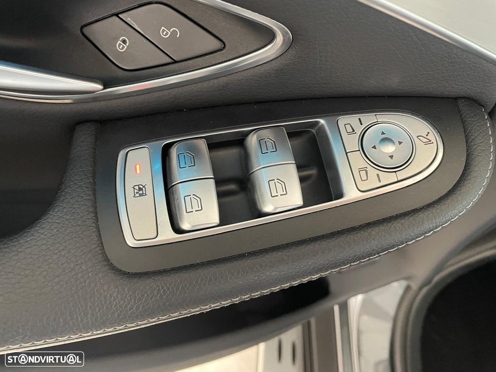 Mercedes-Benz GLC 250 d Coupé AMG Line 4-Matic - 24