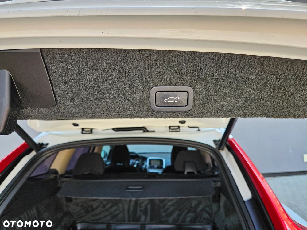 Volvo XC 60 D5 AWD Summum - 37