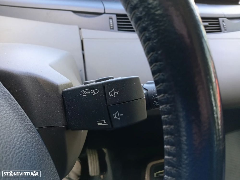 Renault Espace 2.2 dCi Privilège 5L - 22