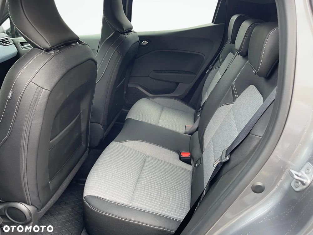 Renault Clio 1.0 TCe Techno - 8