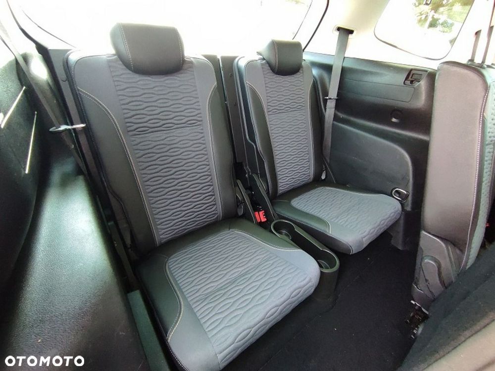 Opel Zafira - 16