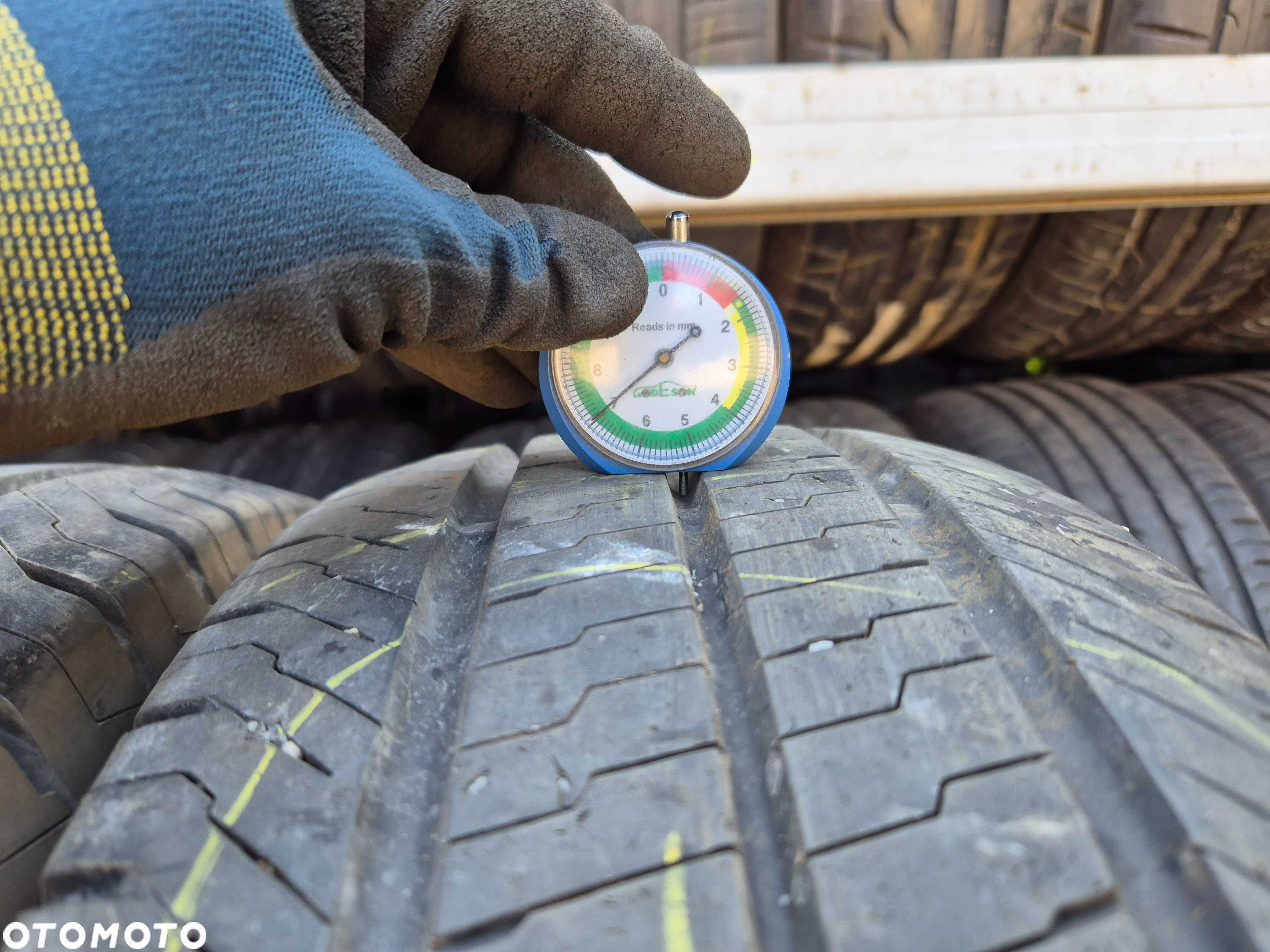 Continental VanContact Eco 215/65r15C 104/102T 7-8mm N2906 - 3