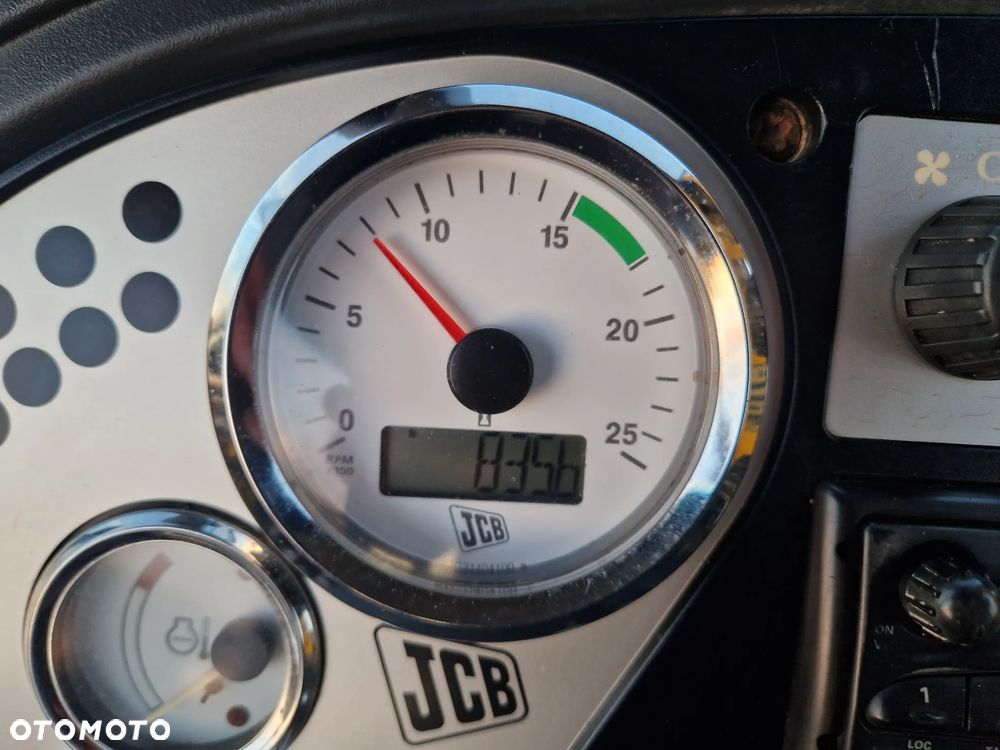 JCB 3CX - 11