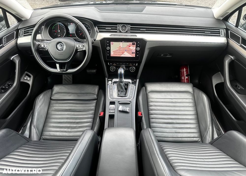 Volkswagen Passat - 7