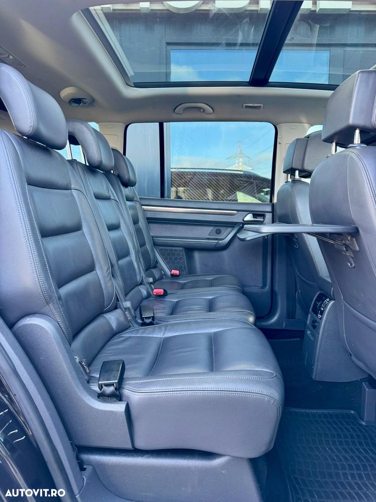 Volkswagen Touran 1.6 TDI DSG Highline - 27