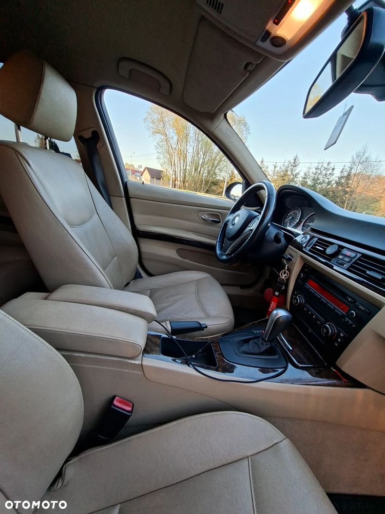BMW Seria 3 - 32