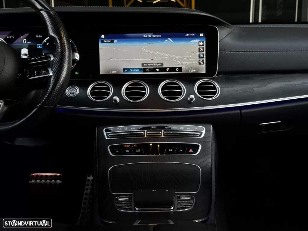 Mercedes-Benz E 220 d AMG Line - 24