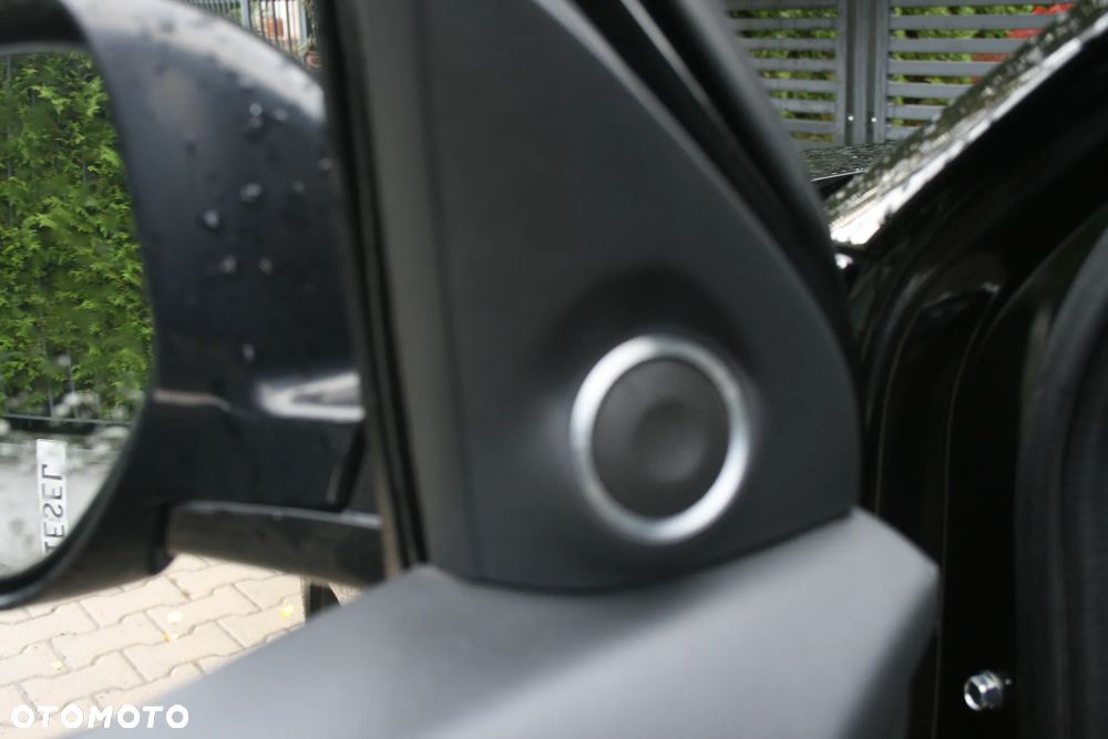 Mitsubishi Outlander - 17