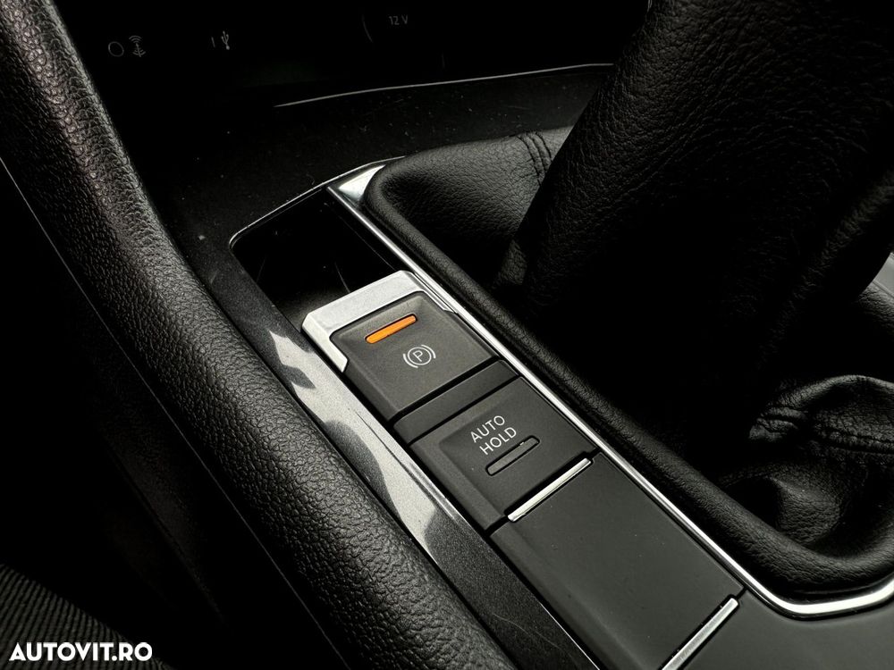 Volkswagen Tiguan - 16