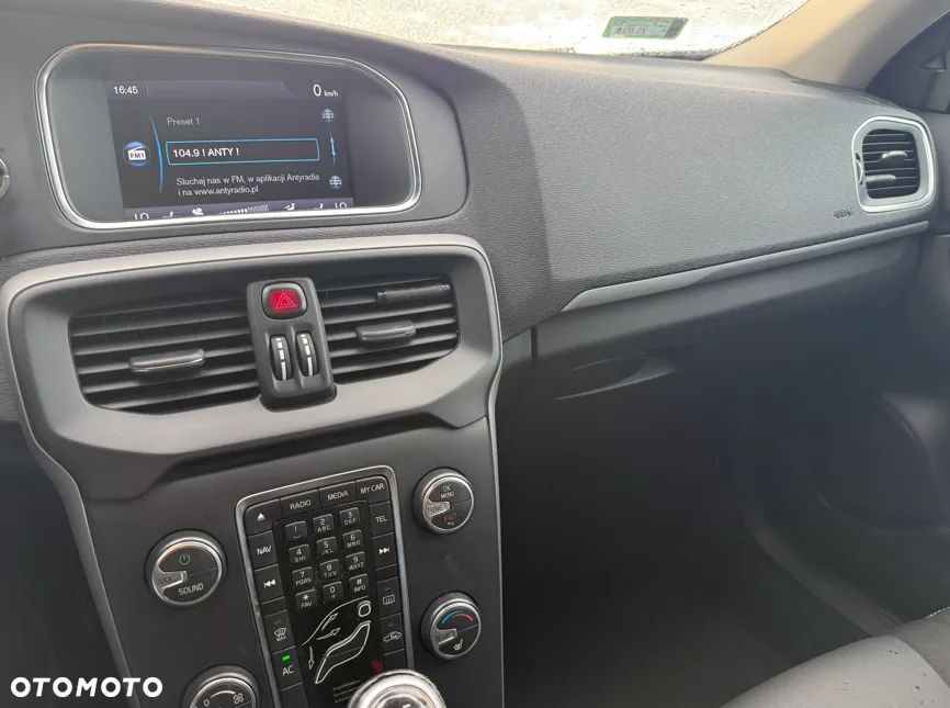 Volvo V40 - 9