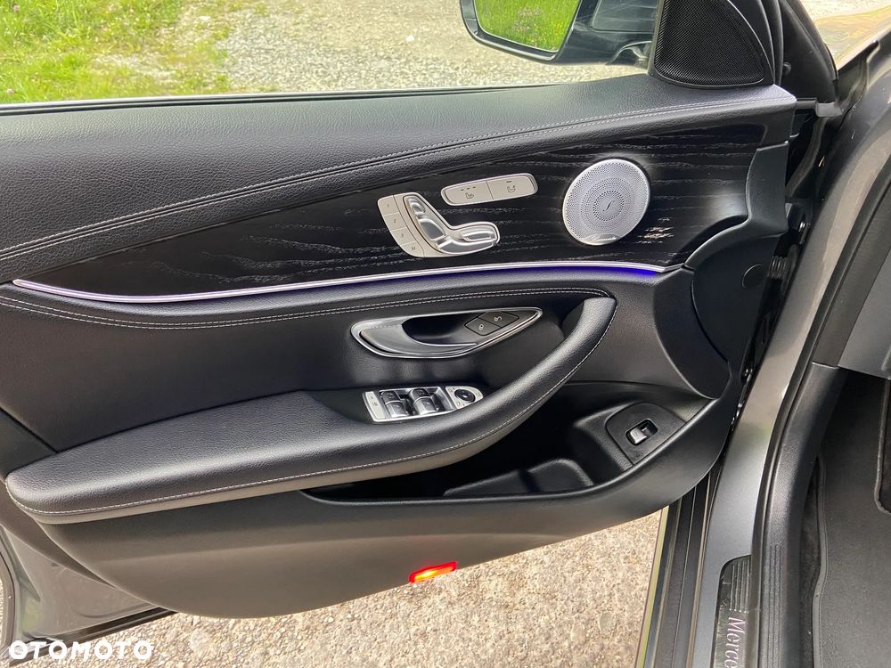 Mercedes-Benz Klasa E 220 d 4-Matic All-Terrain - 26