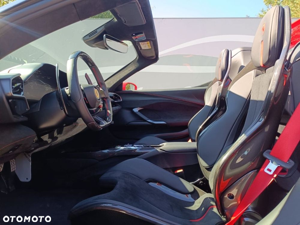 Ferrari 296 GTS - 17