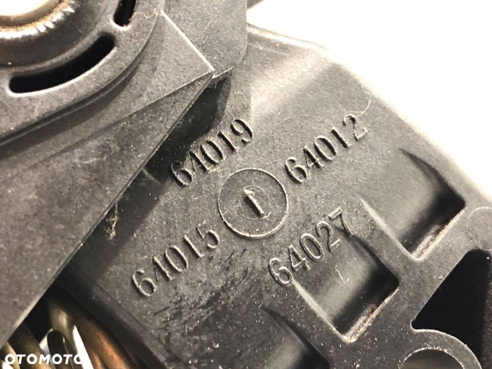 POTENCJOMETR GAZU  MITSUBISHI OUTLANDER III (GG_W, GF_W, ZJ, ZL, ZK) 2010 - 2022 2.0 4WD (GF7W) 110 - 6