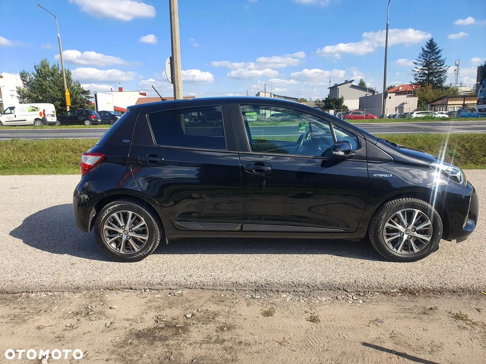 Toyota Yaris 1.5 VVT-i Y20 Team Deutschland - 5