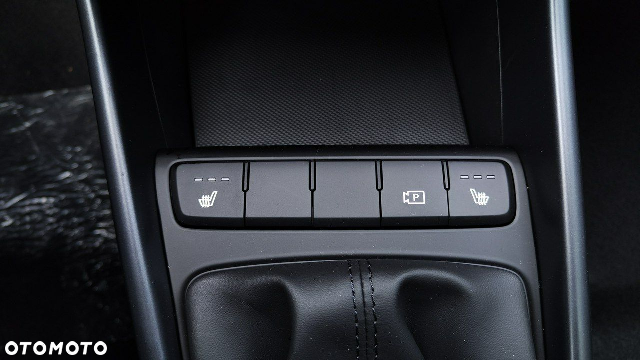 Hyundai i20 - 19