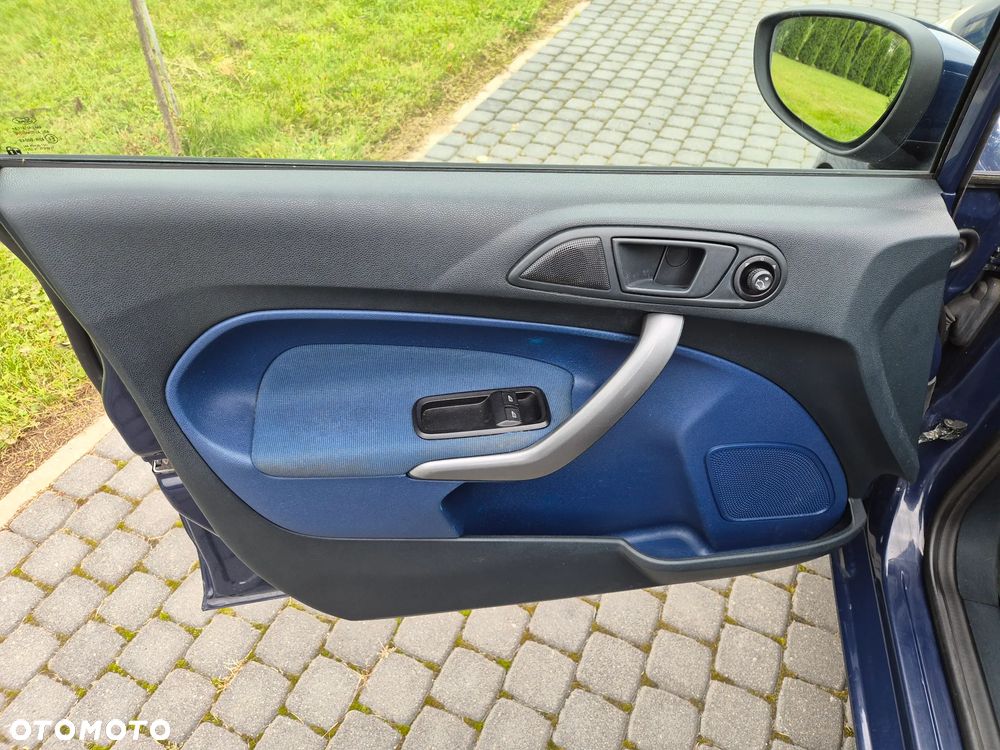 Ford Fiesta - 34