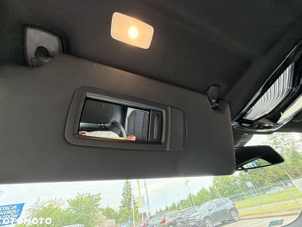 BMW Seria 3 318i - 29