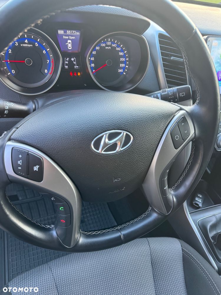 Hyundai i30 1.4 Classic + - 20
