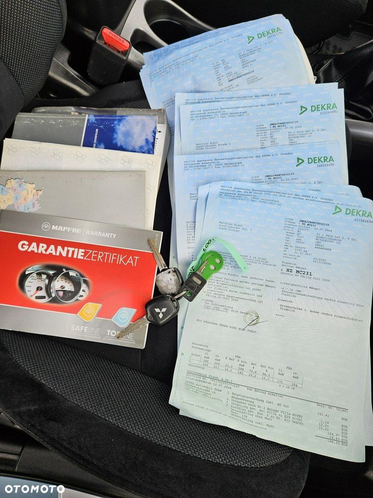 Mitsubishi Outlander - 20