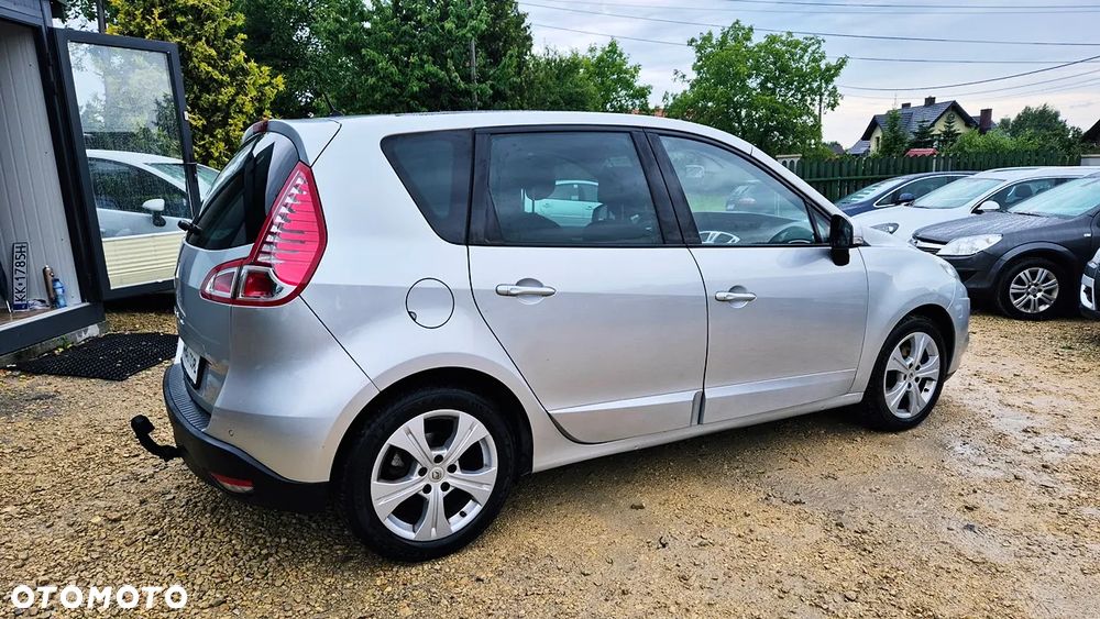 Renault Scenic 1.6 16V 110 Paris - 12