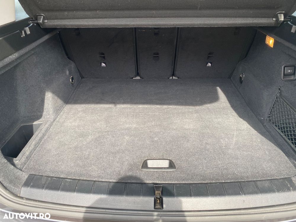 BMW X1 sDrive18d Advantage - 11