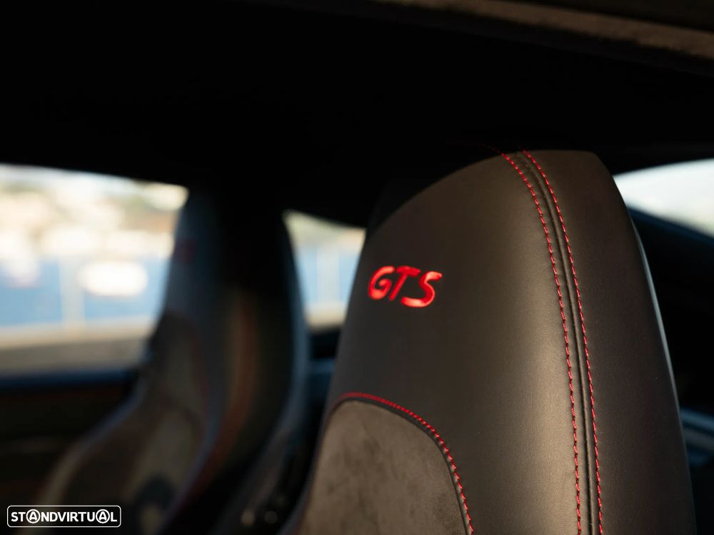 Porsche 718 Cayman GTS 4.0 - 47