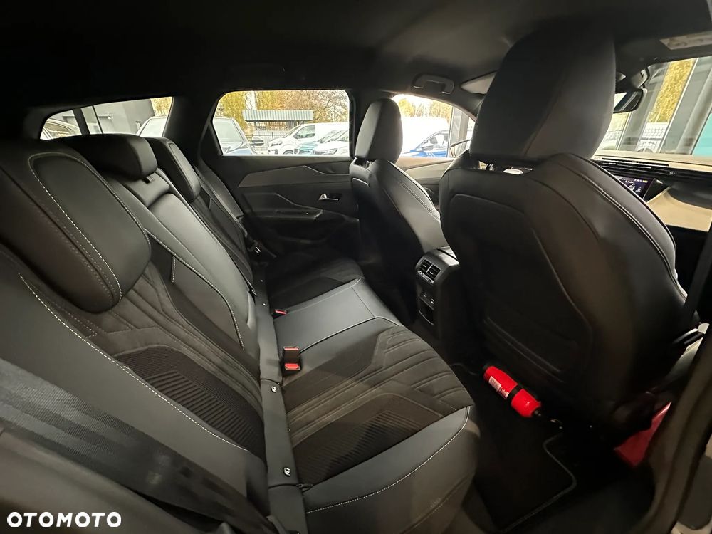 Peugeot 308 1.2 mHEV GT S&S e-DCS6 - 31