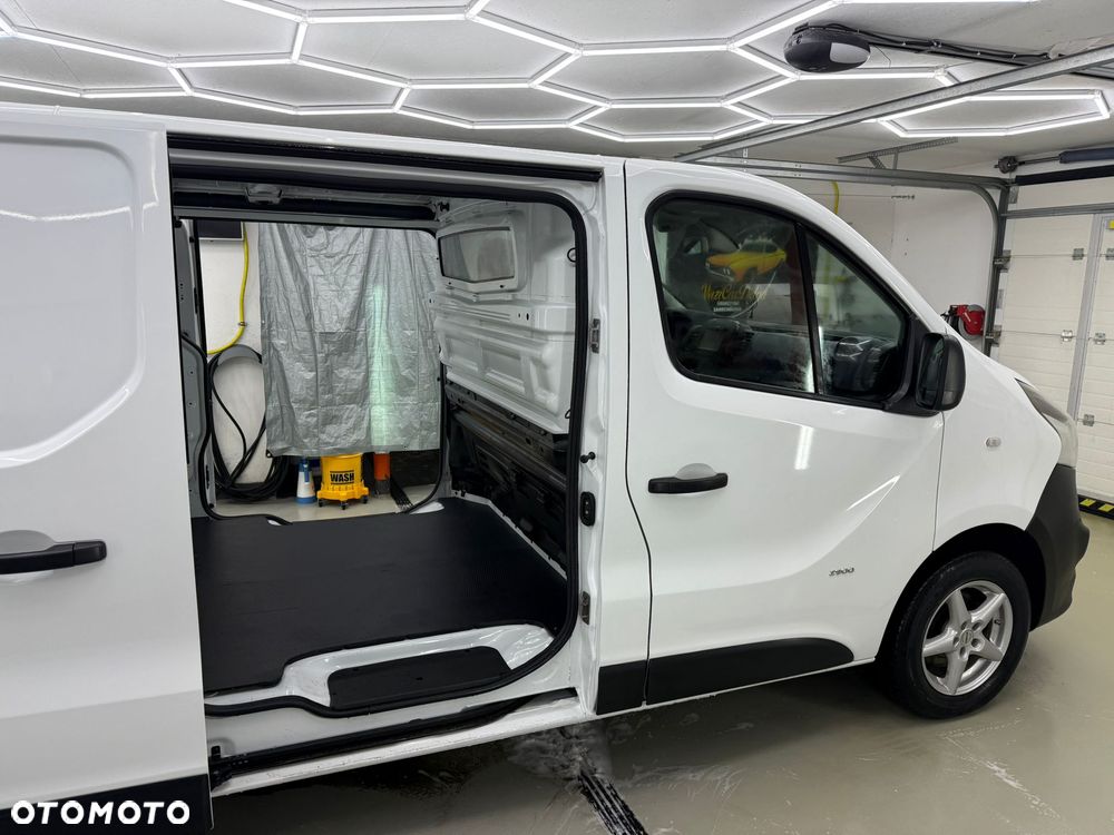 Opel Vivaro-B - 15