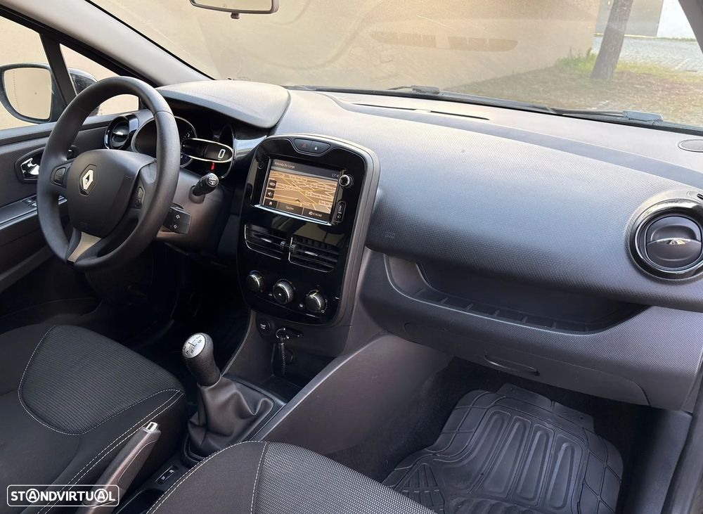 Renault Clio Sport Tourer 1.5 dCi Dynamique S - 17