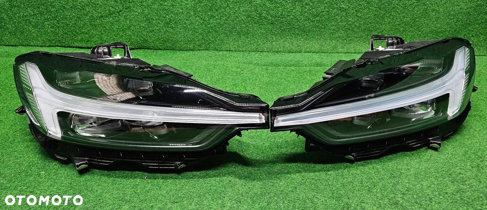 VOLVO XC-60 II LIFT ----> KOMPLET LAMP PRZÓD MID WERSJA EUROPEJSKA