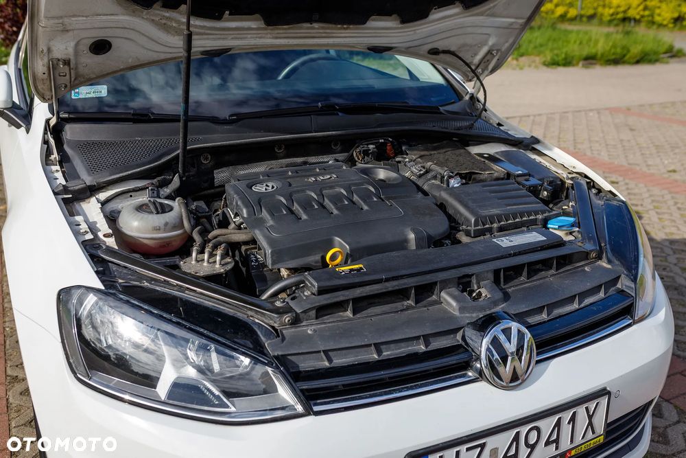 Volkswagen Golf - 8