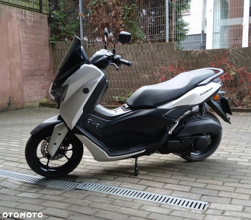 Yamaha NMAX - 5
