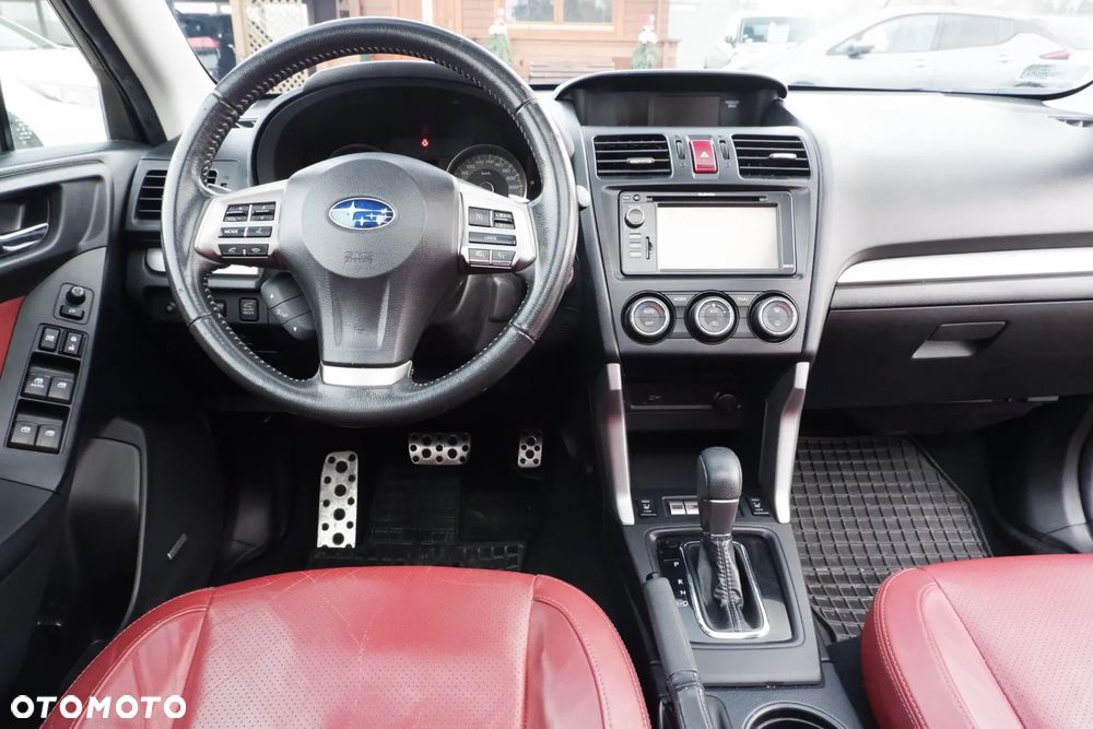 Subaru Forester 2.0XT Platinum Lineartronic - 16