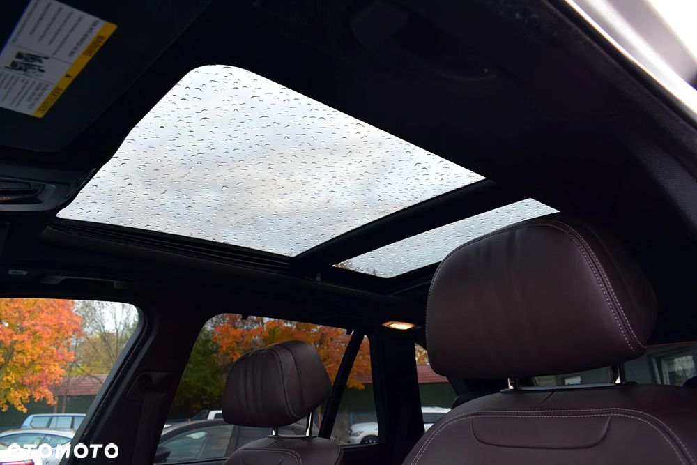 BMW X5 xDrive50i Sport-Aut - 20