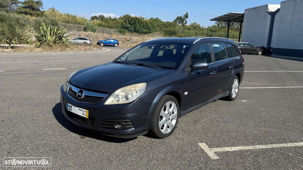 Opel Vectra Caravan 1.9 CDTi Cosmo Aut - 1